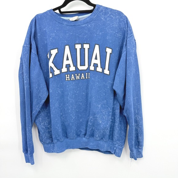 Vintage Tops - KAUAI HAWAII Graphic Sweatshirt Large Retro Oversized Crewneck Mineral Wash